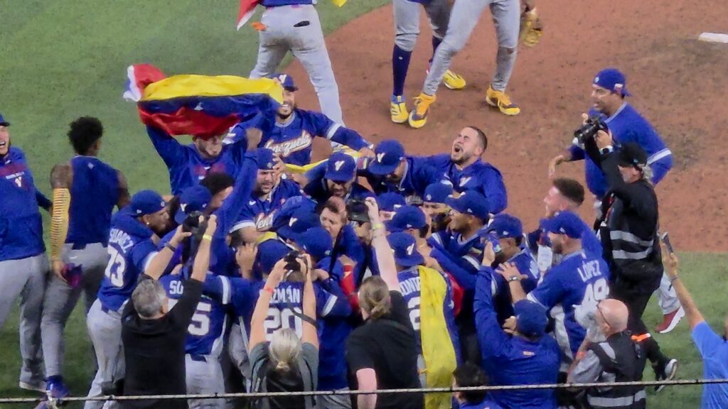 Venezuela hace historia: la batalla épica para vencer a Estados Unidos en la final del Clásico Mundial de Béisbol